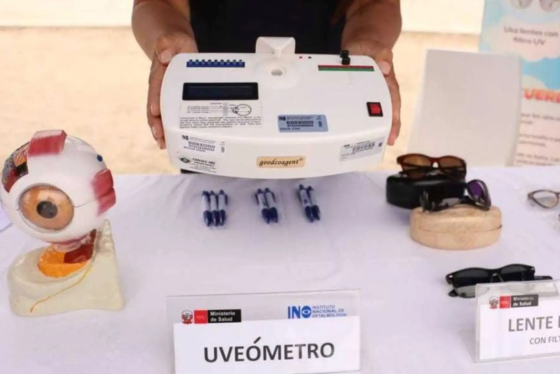 Digesa presenta estación meteorológica móvil que permite medir la radiación ultravioleta en espacios libres y de alta concentración. Foto: ANDINA/Difusión