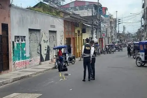 La Policía viene patrullando la ciudad para ubicar y capturar a los autores del asalto. Las cámaras de video vigilancia municipal habría captado los rostros y movimientos de los delincuentes.