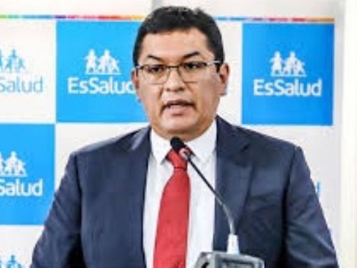 Presidente ejecutivo de EsSalud, Arturo Orellana,  presentó reporte de heridos y una persona fallecida por protestas sociales. ANDINA/ EsSalud