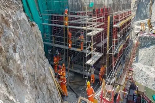 El puente Kutuctay, de 180 metros, se construye bajo la modalidad obras por impuestos. Foto: MTC