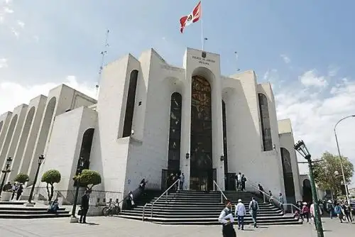 Carlos Belén Huaylla Álvarez, quien cumplía en primera instancia condena de cadena perpetua dictada por el Juzgado Penal Colegiado de Arequipa, recuperó su libertad tras fallo a su favor.
