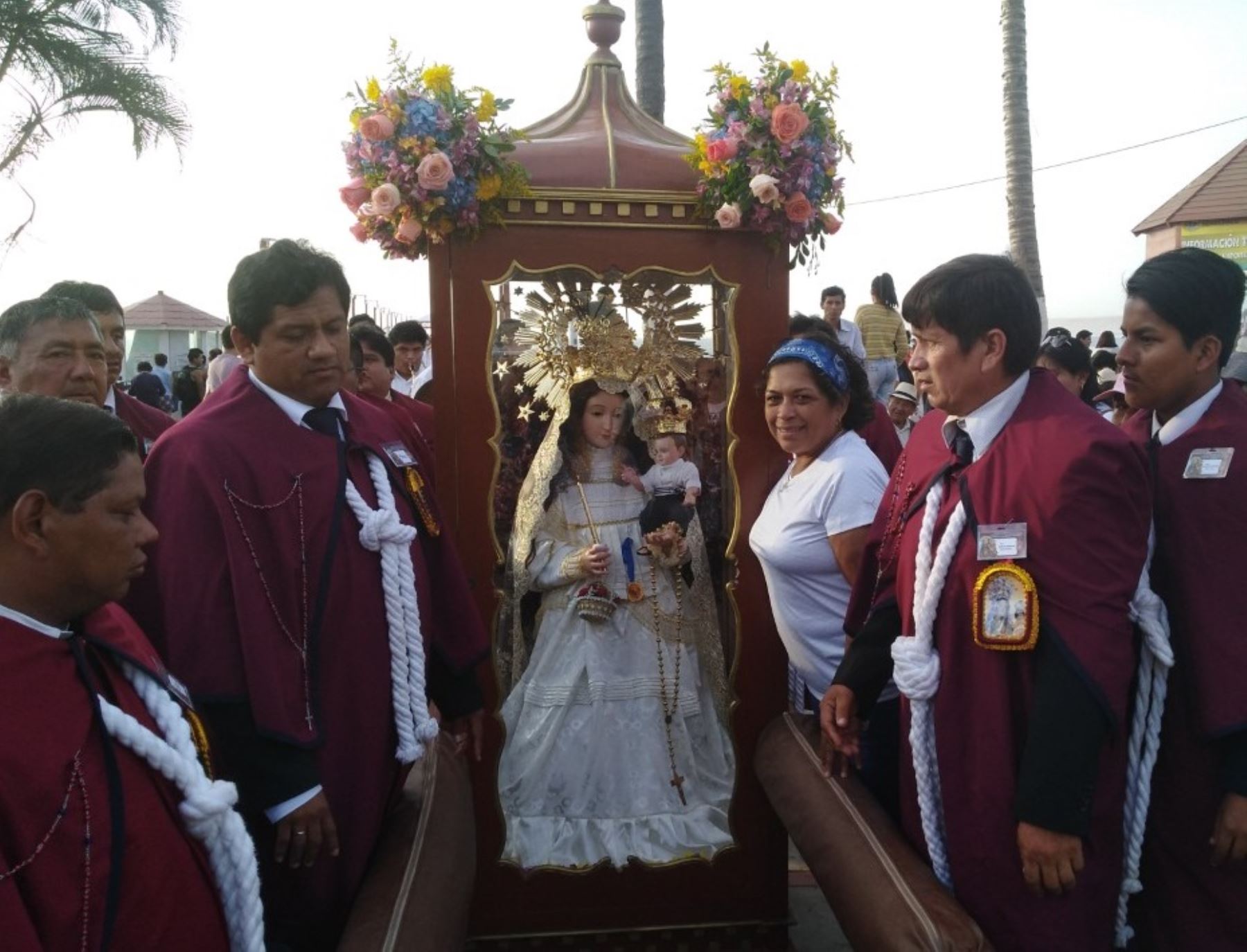 El balneario de Huanchaco, en la provincia liberteña de Trujillo, celebra ña festividad de la Virgen Candelaria del Socorro. Foto: ANDINA/Difusión