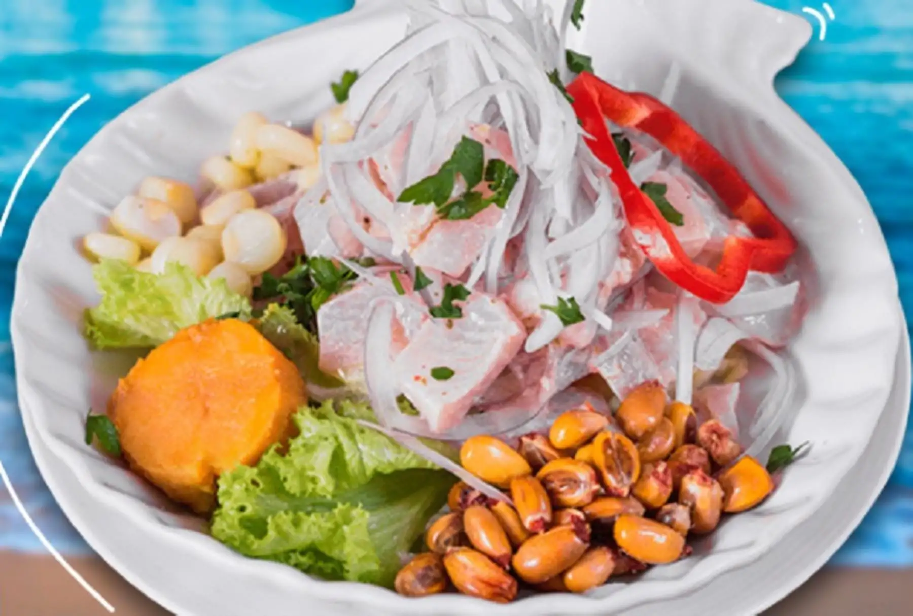 El cebiche es el embajador más notable de la gastronomía peruana en el mundo, que destaca no solo por su historia milenaria, sencillez en insumos, versatilidad en la preparación y variedades regionales que identifican a los peruanos, sino también por sus importantes propiedades nutricionales y beneficios para la salud.