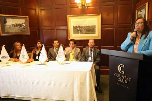 La ministra Nelly Paredes destacó que Perú se ha convertido en el principal productor y exportador de uva, lo que acredita que nuestro país sea considerado uno de los principales proveedores de frutas en el mundo. Foto: Cortesía Midagri/ANDINA/difusión.