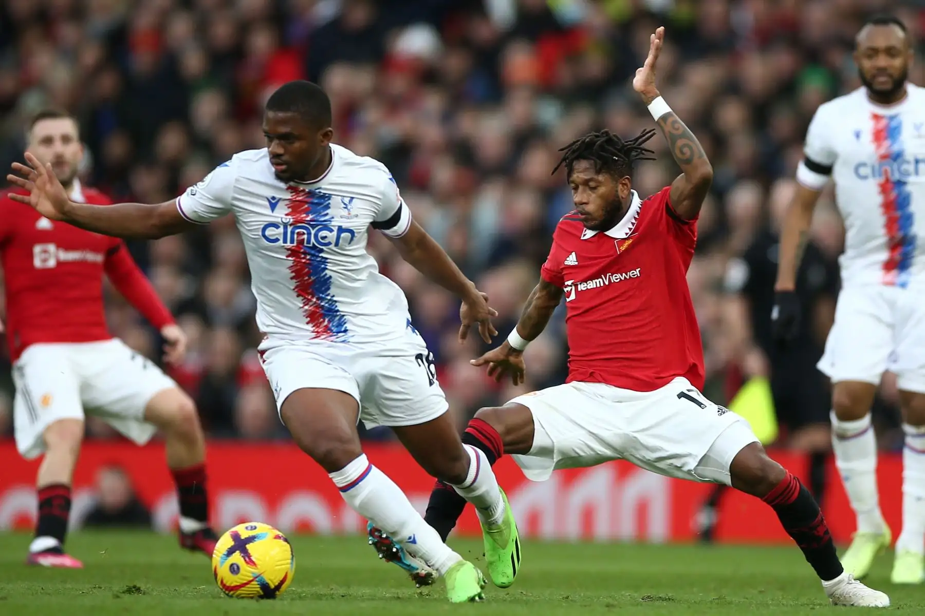 Cheick Oumar Doucoure  del Crystal Palace en acción contra Fred del Manchester United durante el partido de fútbol de la Premier League inglesa entre el Manchester United y el Crystal Palace en Manchester, Gran Bretaña.
Foto: EFE