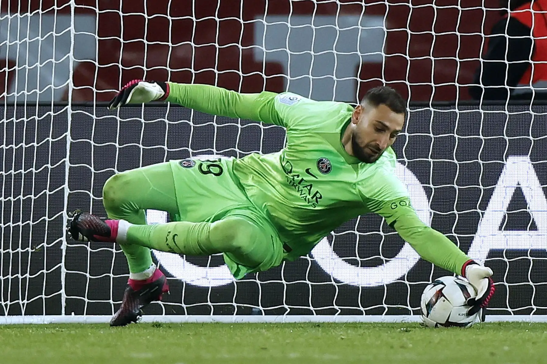 Gianluigi Donnarumma del Paris Saint Germain en acción durante el partido de fútbol de la Ligue 1 francesa entre el PSG y el Toulouse FC en el estadio Parc des Princes de París, Francia.
Foto: EFE