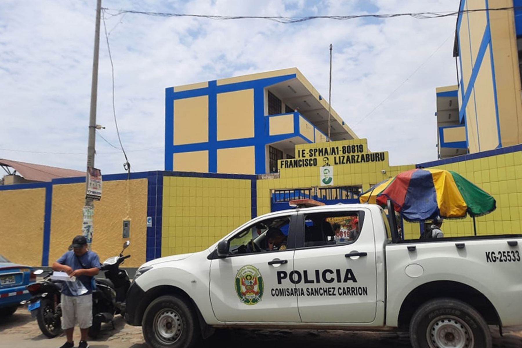 La Libertad: director del colegio Francisco Lizarzaburu fue detenido por cobros indebidos.