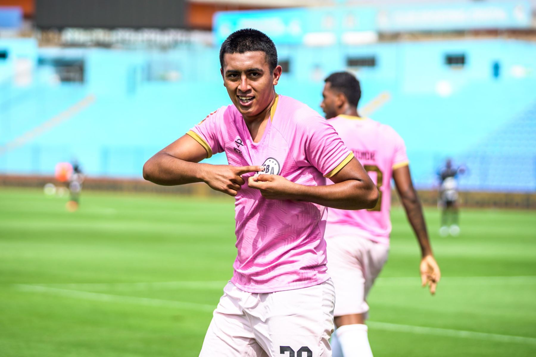 El equipo rosado remontó el partido y logró vencer 2-1 al Unión Comercio en el estadio Alberto Gallardo, por la jornada 3 de la Liga 1 de Fútbol Profesional.

Foto: Sport Boys