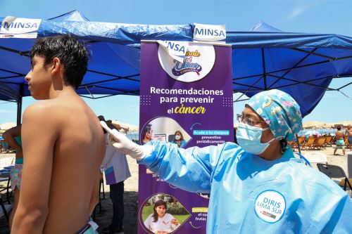 MINSA realiza campaña de prevención de cáncer de piel en playa de Barranco