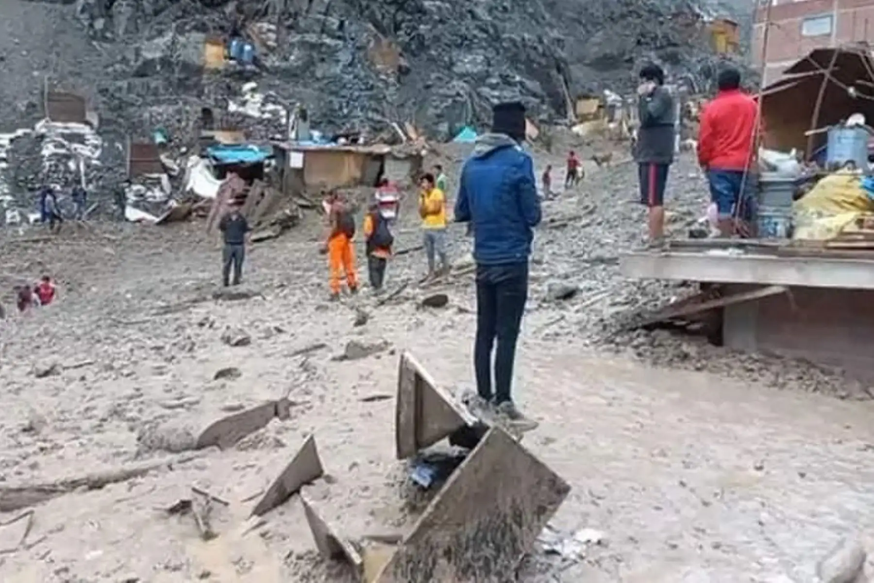 El Indeci informa que siguen brindando las atenciones en los anexos afectados de Secocha, Infiernillo, Pampa Blanca, Urasqui, Venado de Oro, Pampaylima, Miski y San Martín, del distrito de Mariano Nicolás Valcárcel.