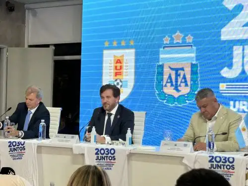 Alejandro Domínguez.