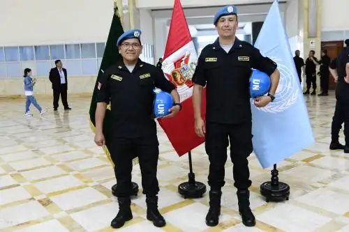 El ministro del Interior, Vicente Romero Fernández, participó en la ceremonia de despedida del comandante PNP Luis Panibra Rojas y el suboficial de primera PNP Néstor Sánchez Sáenz. Foto: Mininter