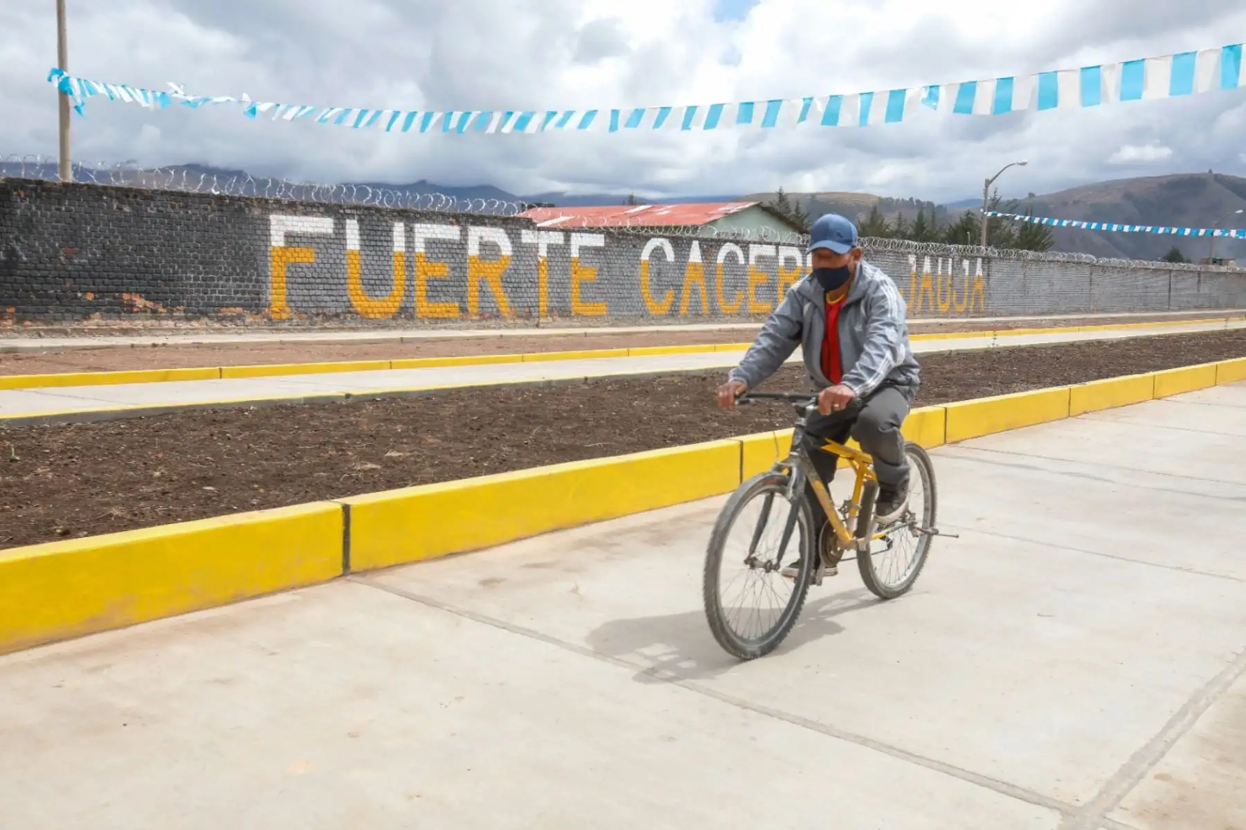 Obras beneficiarán a cerca de 2,600 habitantes de las tres regiones.