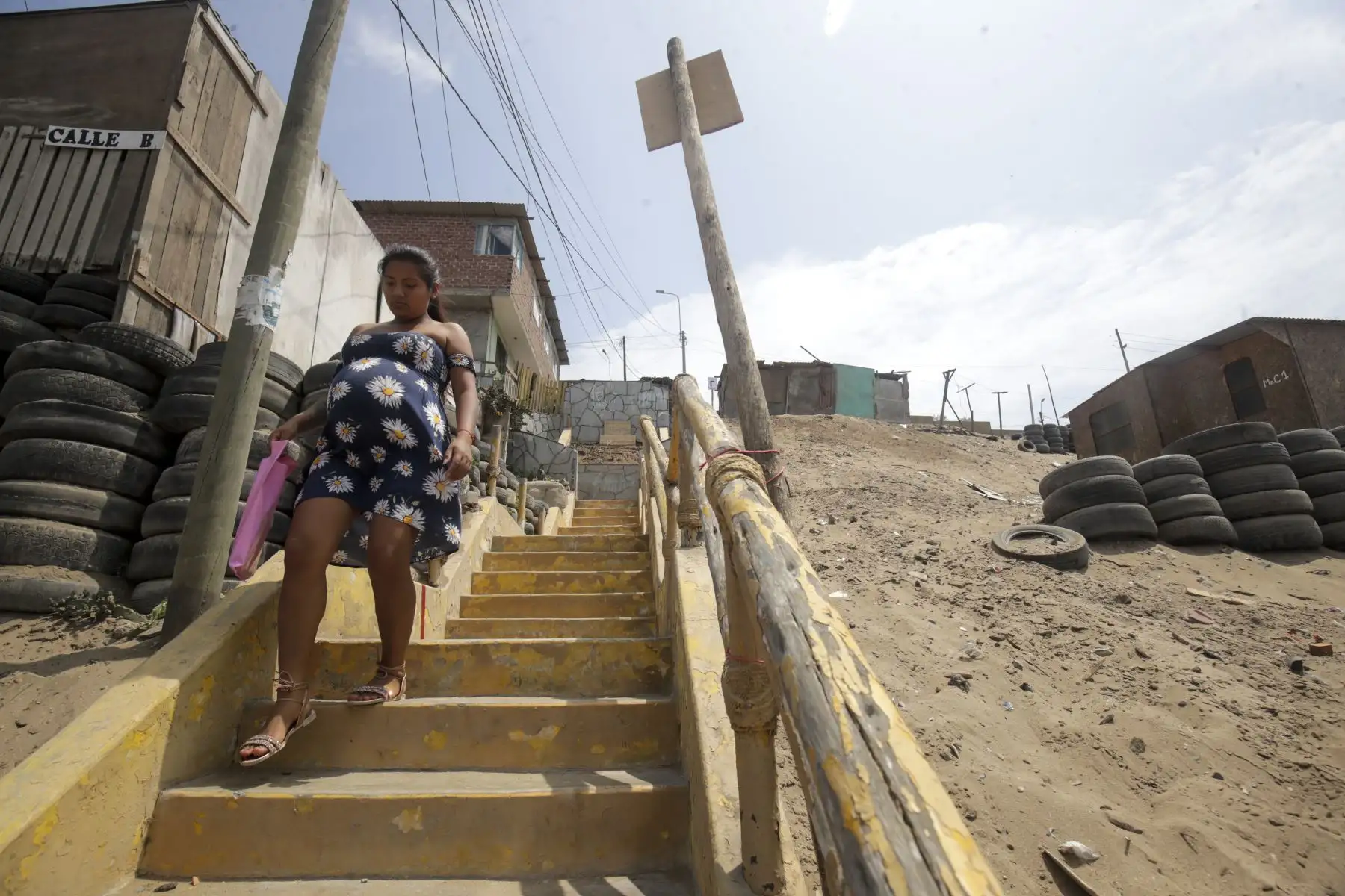 Asentamiento Humano Héroes del Cenepa de Lomo de Corvina en Villa El Salvador en situación de vulnerabilidad en caso de un terremoto.

Foto:ANDINA/Juan Carlos Guzmán Negrini