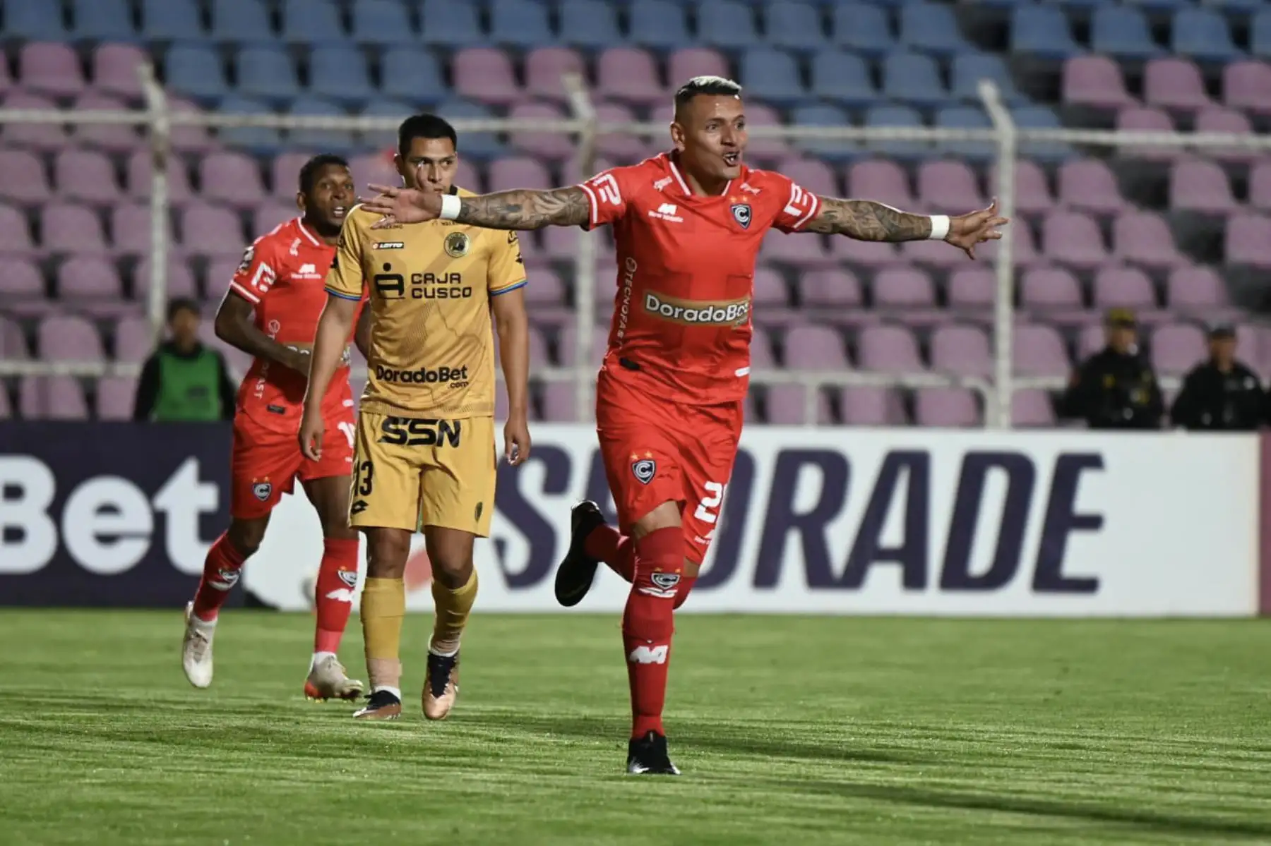 Cienciano vence al Cusco FC  en el partido correspondiente a la cuarta fecha del Torneo Apertura de la Liga 1 Betsson 2023 en el Garcilaso de la Vega de Cusco.
Foto: Cienciano