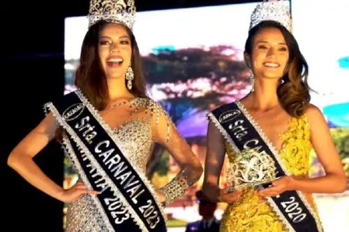 Fiorella Aliaga Silva, representante del barrio Cumbemayo, fue elegida reina delCarnaval de Cajamarca 2023, entre 19 candidatas de diversos barrios que participaron en el certamen de belleza realizado en el coliseo Gran Qhapaq Ñan.