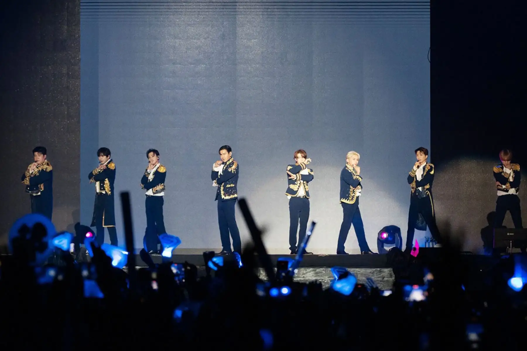 Luego de cinco años de ausencia en los escenarios de América Latina, la popular banda surcoreana Super Junior continuó su tour mundial, que incluyó a Perú, Chile, Brasil y próximamente México
Foto: @SJofficial