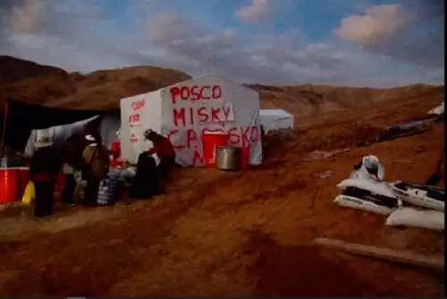 Reubicación se efectuaría en una explanada ubicada en un cerro muy cerca de Posco Miski, denominado "Las Pampas de San Martín"