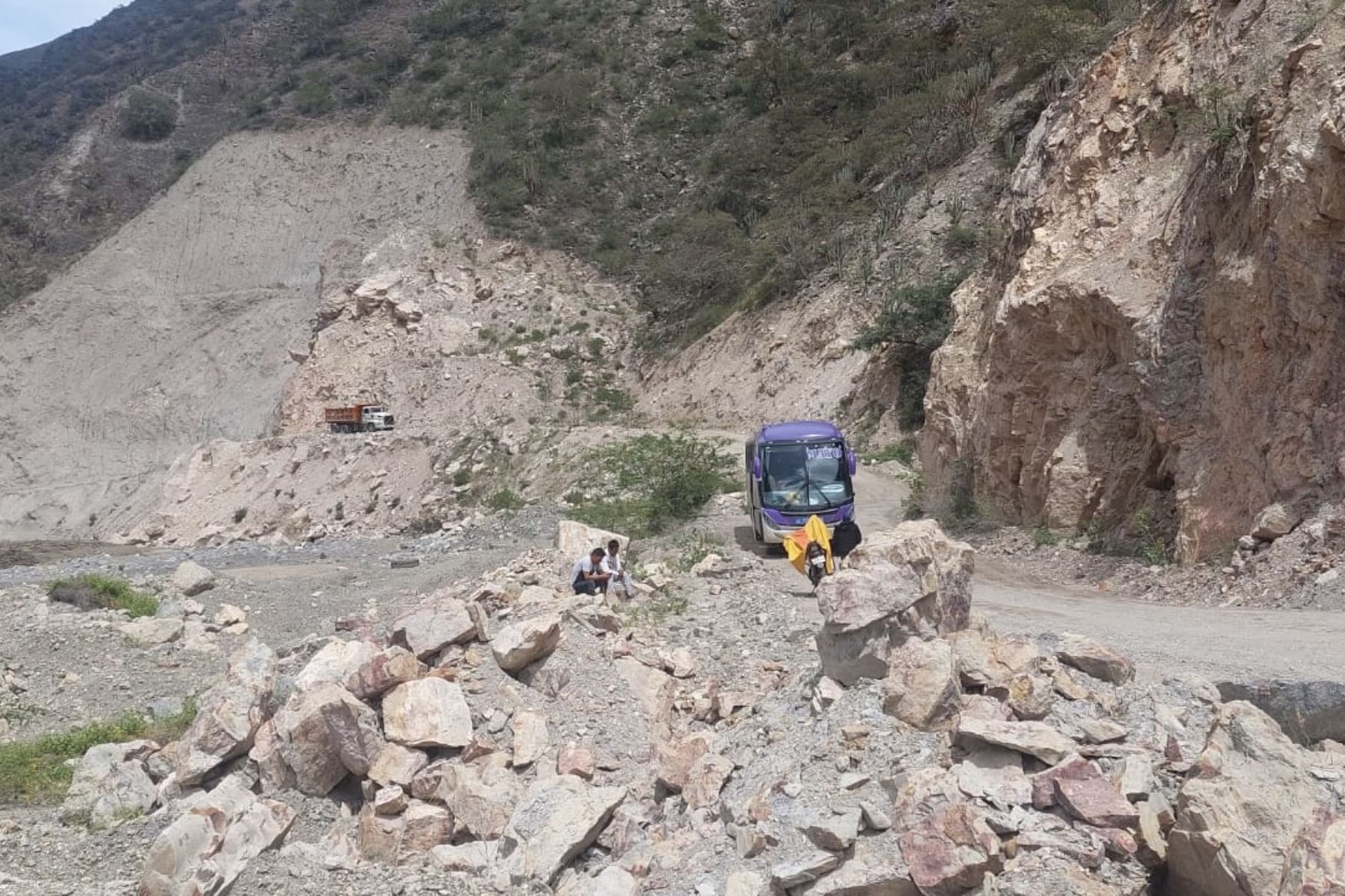 El tránsito vehicular en el tramo Sihuas-Huacrachuco (Áncash) está interrumpido. Foto: ANDINA/Difusión