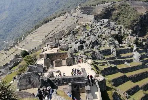 La reapertura de Machu Picchu al turismo en la víspera luego de suspenderse las visitas, el 21 de enero pasado, debido a las protestas sociales registradas en Cusco y otras regiones del país, generó una importante cobertura de medios internacionales que destacaron esta medida que permite volver a disfrutar, en todo su esplendor, de la impresionante ciudadela inca, una de las siete nuevas maravillas del mundo. Foto: Walter Fernández Herrera/Facebook