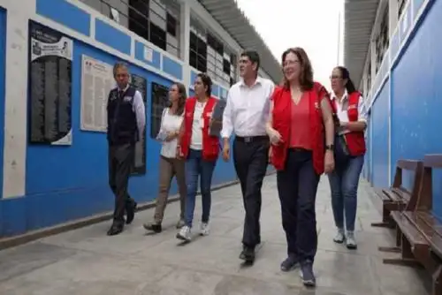 La viceministra de Gestión Institucional del Minedu, Magnet Márquez, recuerda que la matrícula escolar es gratuita.