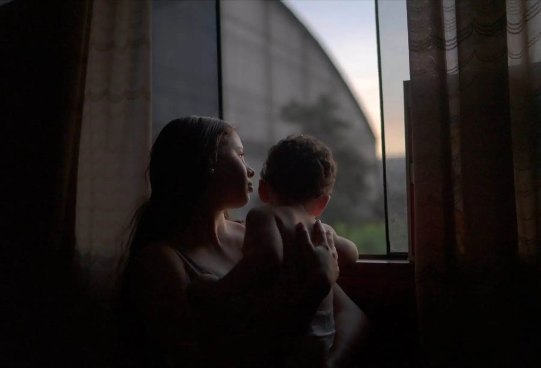 Presentan muestra fotográfica sobre mujeres refugiadas y migrantes.