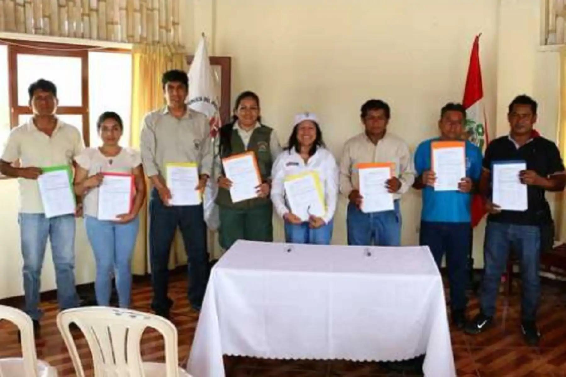 El Ministerio del Ambiente (Minam) y las Organizaciones Sociales de Pescadores Artesanales (Ospas) del Santuario Nacional Los Manglares de Tumbes trabajan coordinadamente en la adecuada conservación de dicha área natural protegida de la costa norte peruana.
