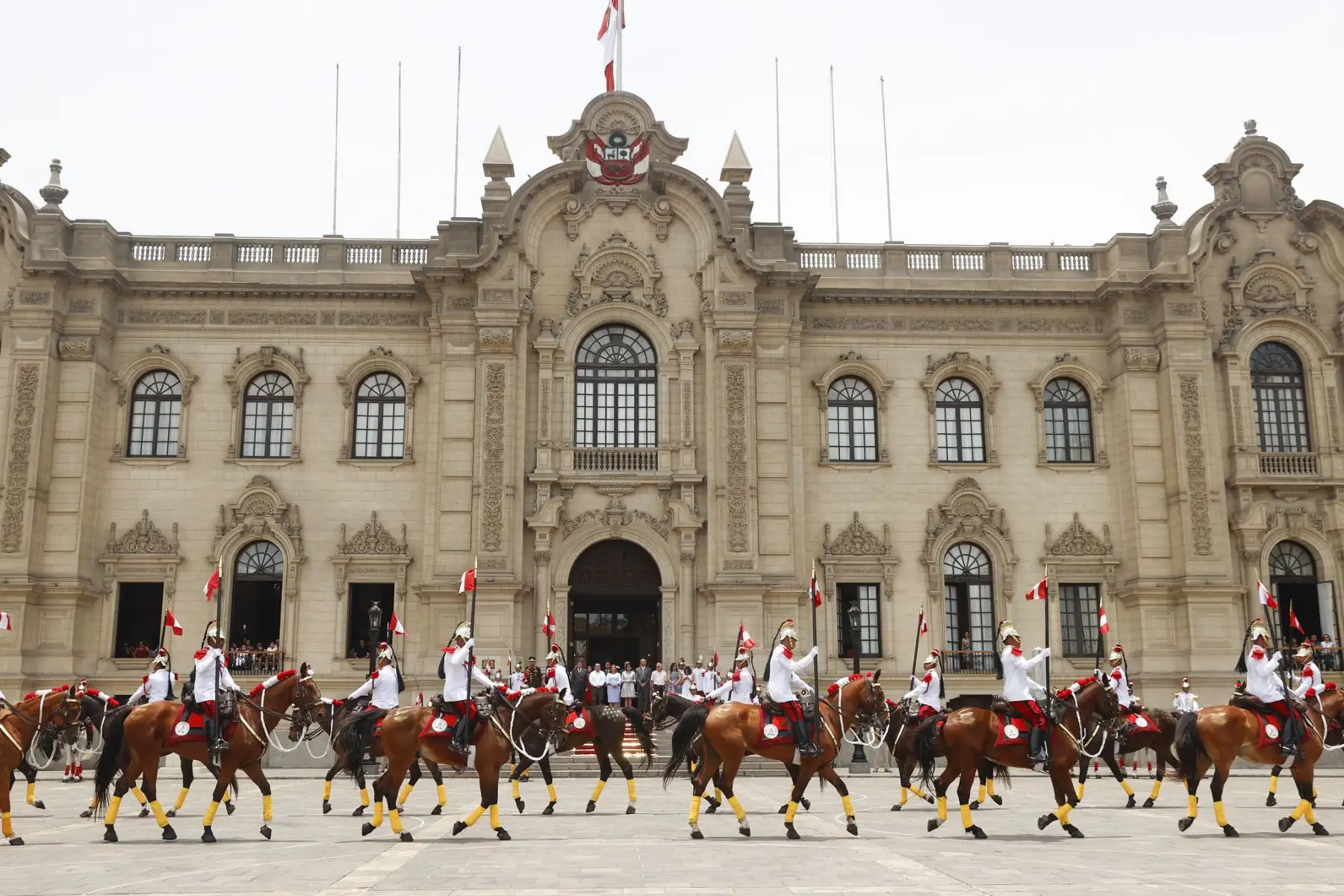 Presidenta Dina Boluarte lideró tradicional Cambio de Guardia a Caballo a cargo del Regimiento de Caballería "Mariscal Domingo Nieto".
Foto: ANDINA/Prensa Presidencia