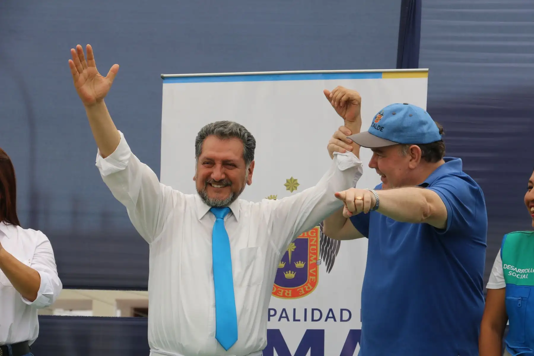 Este domingo 19 de febrero se llevo a cabo  atenciones médicas gratuitas  así como otros servicios sociales  en beneficio de  los vecinos de Pamplona Alta de San Juan de Miraflores,  siendo esta la cuarta campaña de salud “Familias Saludables”, iniciativa de Rafael López Aliaga, participan en esta mega campaña el Hospital de la Solidaridad, liderada por el Dr. Luis Rubio Idrogo,  La Gerencia de desarrollo Social, Gerencia de Participación, la Sub Gerencia de Programas Alimentarios, Lima Educa y el apoyo de apoyo de la Municipalidad de San Juan de Miraflores. 
Foto:Andina/Difusión