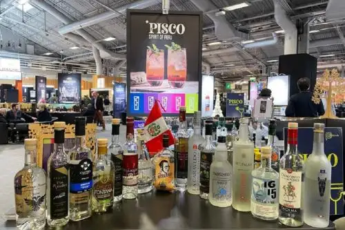 El pisco, bebida de bandera del Perú, se lució en feria de bebidas espirituosas de Europa realizado en París, Francia. Foto: Cortesía.