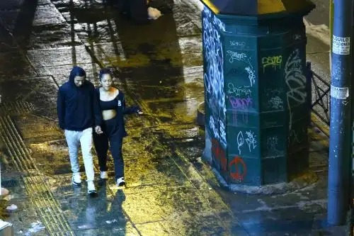 Las calles de diversos distritos de la capital volvieron a estar mojadas por la lluvia de verano. ANDINA/Eddy Ramos