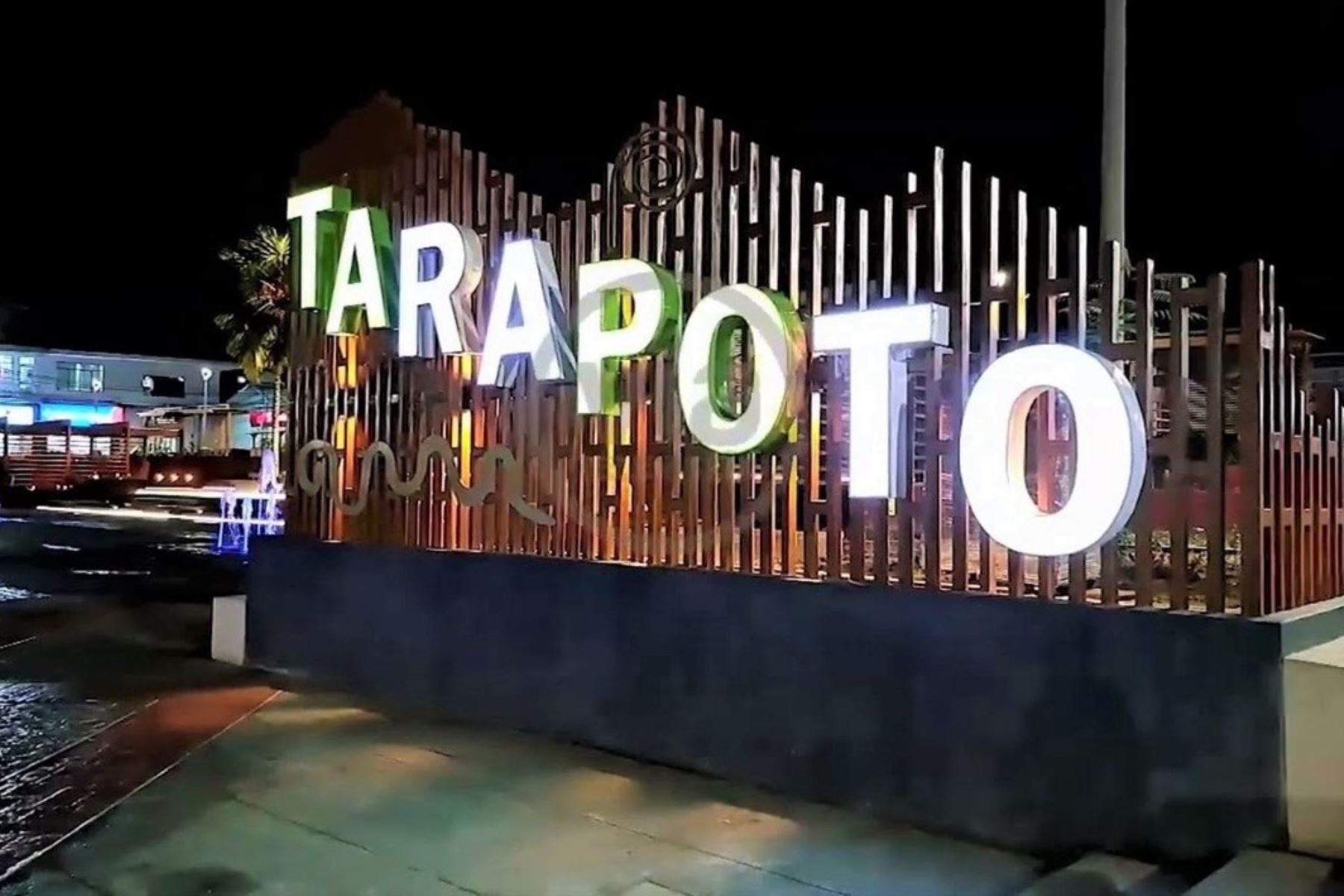 La ciudad de Tarapoto inaugura esta noche la remozada y modernizada plaza de Armas. Foto: ANDINA/difusión.