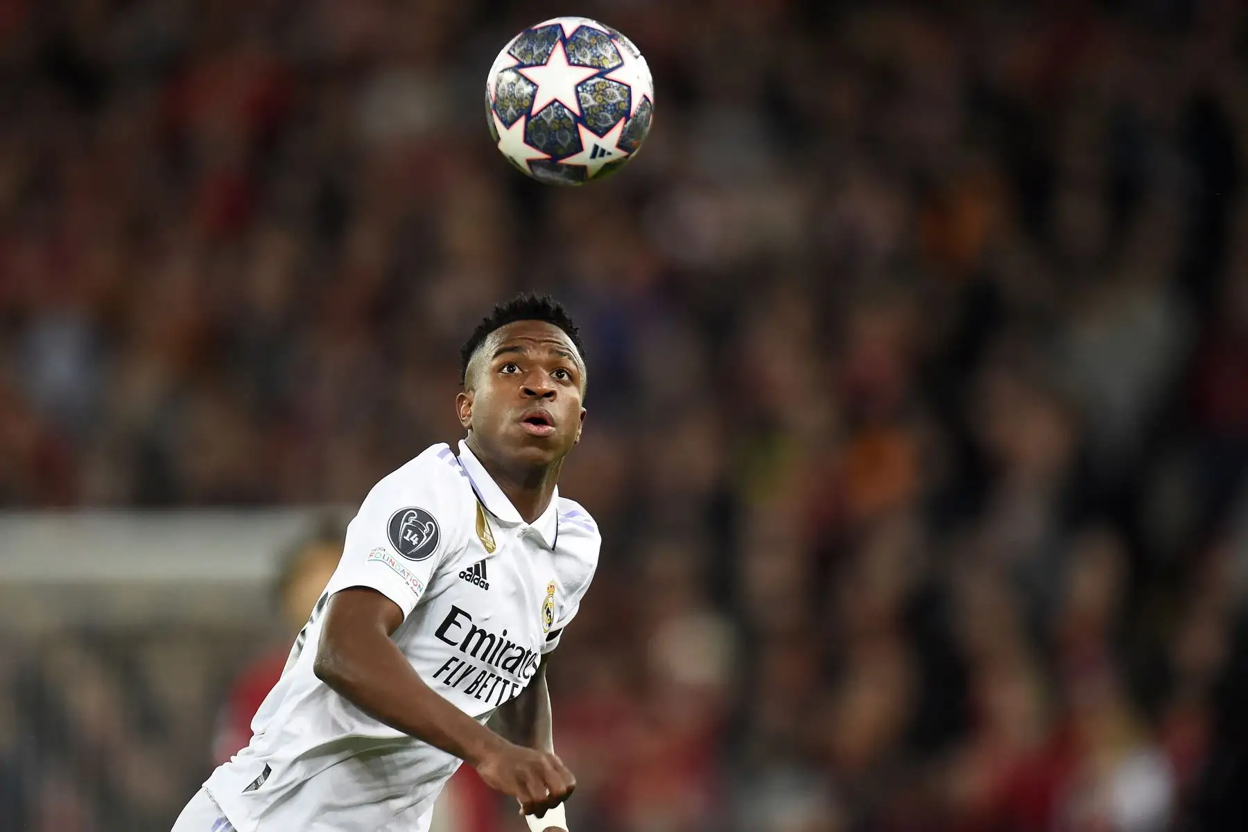 Vinicius Junior del Real Madrid en acción durante el partido de ida de los octavos de final de la UEFA Champions League entre el Liverpool FC y el Real Madrid en Liverpool, Gran Bretaña.
Foto: EFE