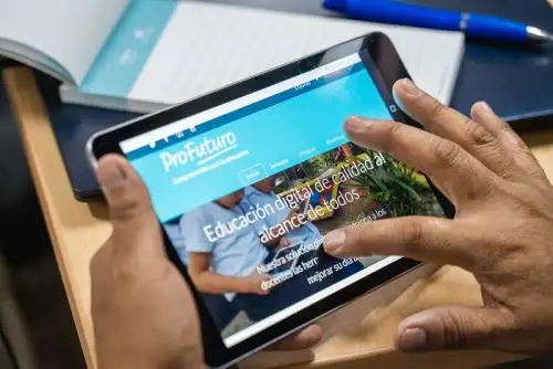 Año escolar 2023: maestros líderes de 15 regiones apuestan por la inteligencia artificial.