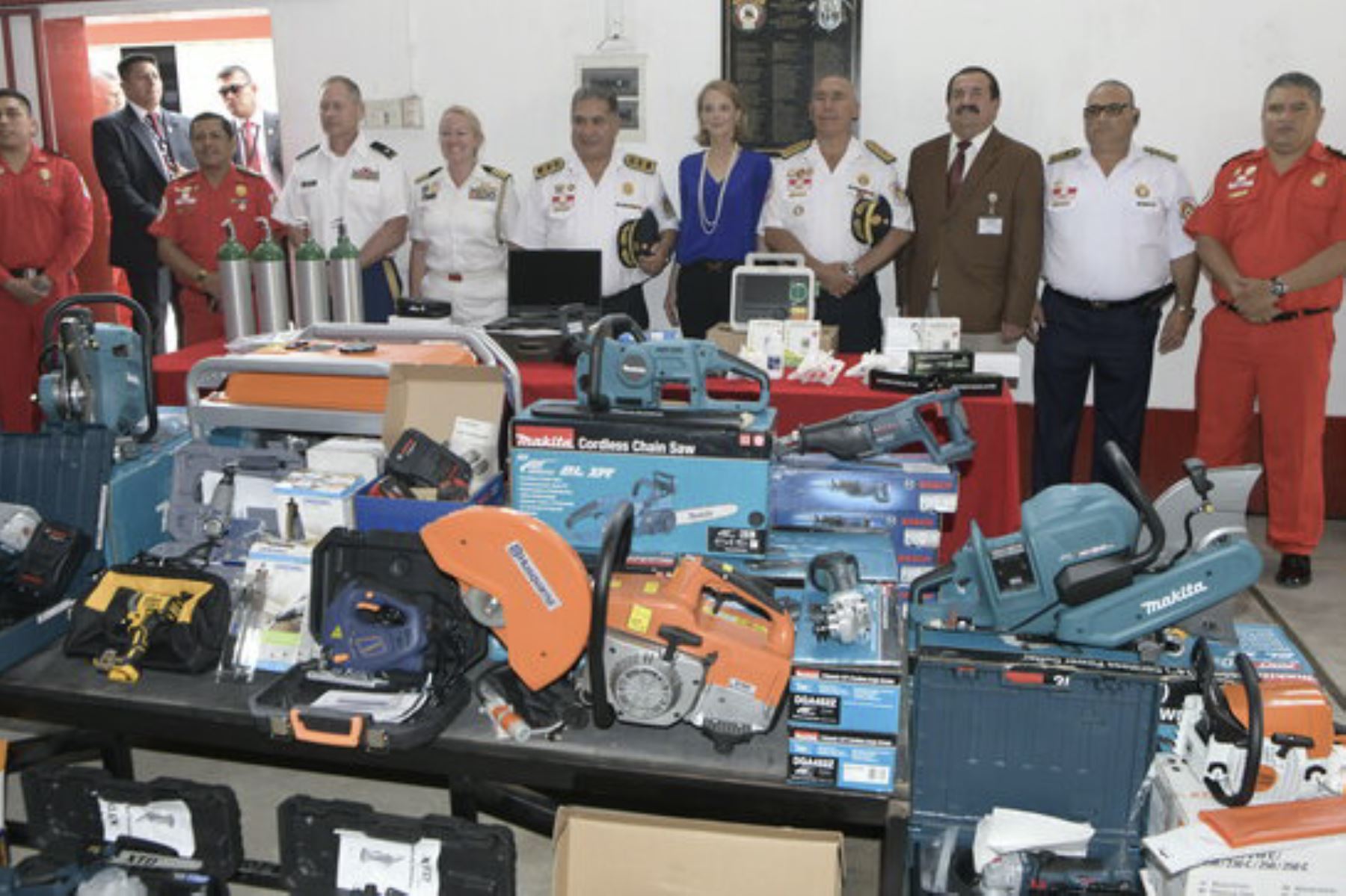 Bomberos del Rimac recibe equipos donados por la Embajada de Estados Unidos. ANDINA/ Mininter.