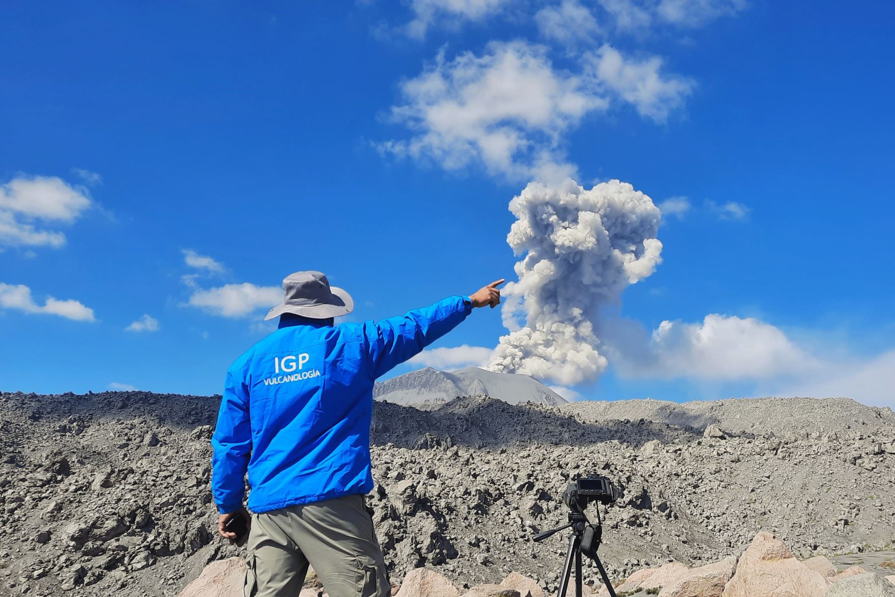 En el último trimestre del 2022 se efectuó la toma de datos en los volcanes Sabancaya y Ubinas. Foto: IGP
