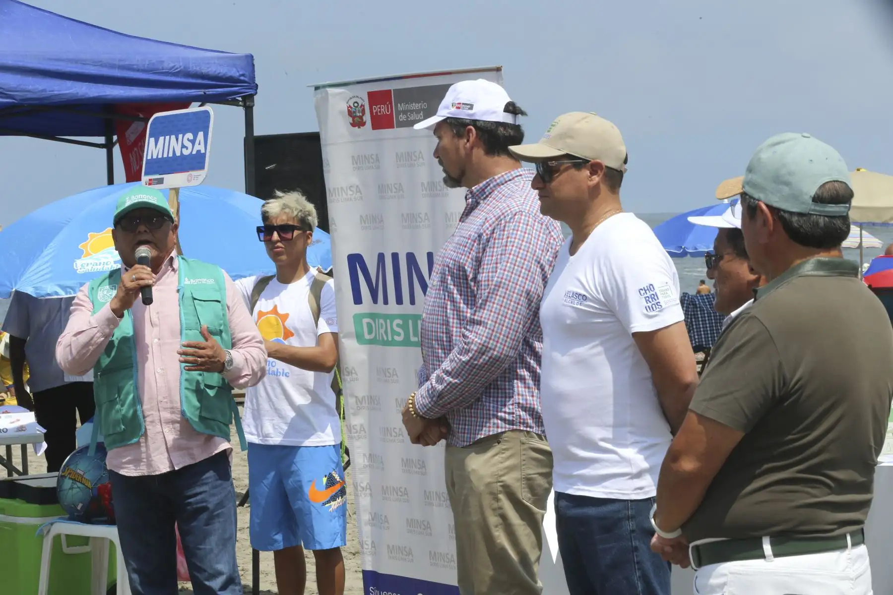 Minsa entrega el premio “Playa y Restaurante Saludable de Lima Sur - Verano 2023”, donde se reconoció a los gobiernos locales y establecimientos que garantizaron mantenimiento, higiene y salubridad para la población, según los lineamientos vigentes del Ministerio de Salud.
Foto: ANDINA/Tatiana Gamarra