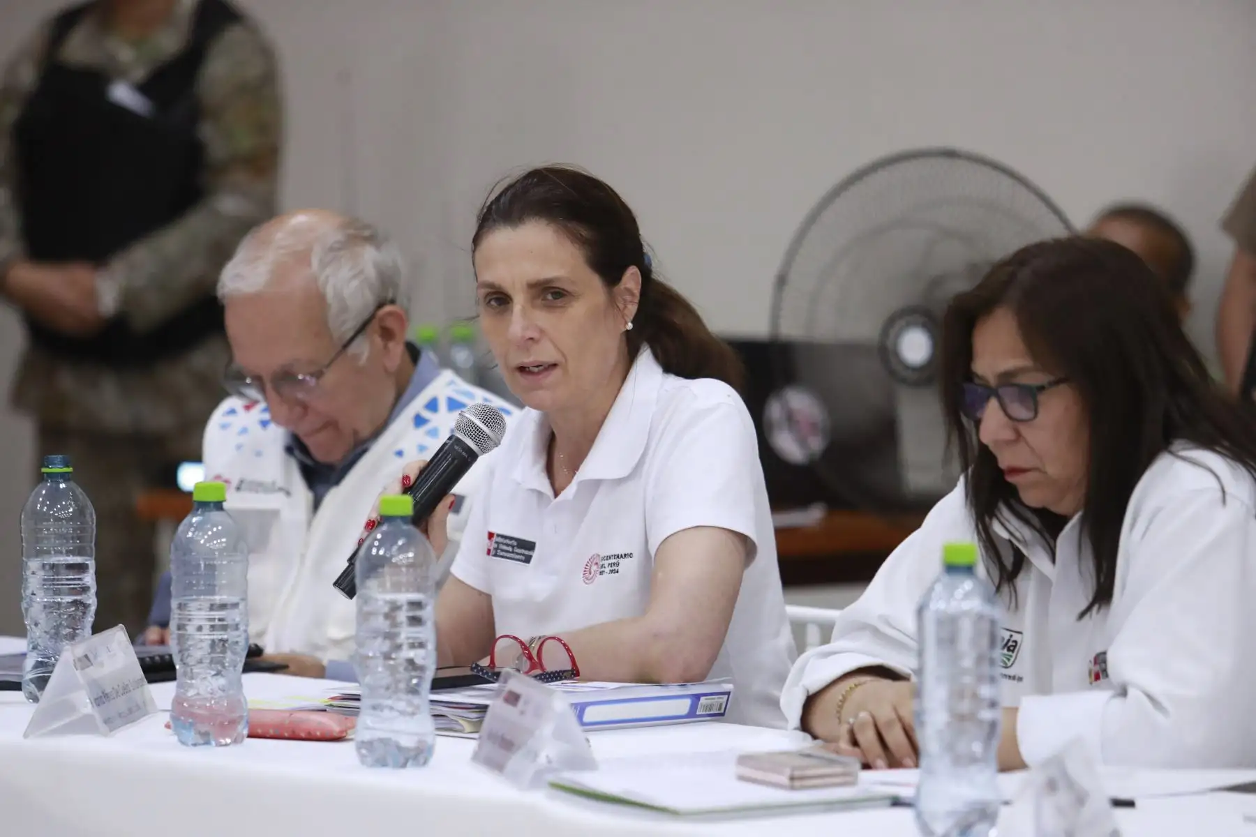 La Presidenta Dina Boluarte, acompañada por el presidente del Consejo de Ministros, Alberto Otárola  y ministros de Estado participó en la mesa de diálogo por la paz y la gobernabilidad “Con Punche Regional” desarrollada el día de hoy en Lambayeque. 
Foto: ANDINA/Presidencia Perú