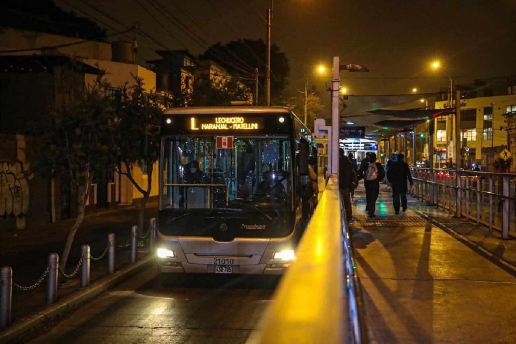 El servicio Lechucero del corredor Azul va desde Miraflores hasta el Rímac. Foto: Difusión