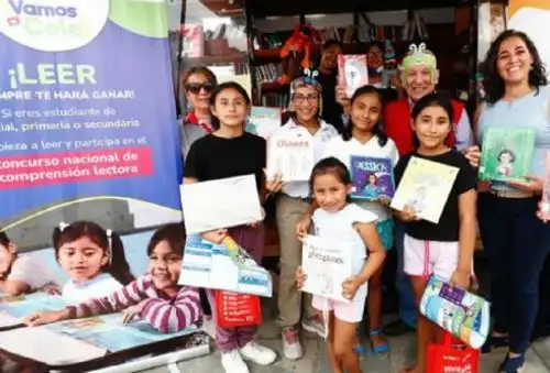 La ministra de Cultura, Leslie Urteaga, junto a integrantes del gabinete ministerial viajaron a Chincha Alta, en la región Ica, para participar de la jornada ciudadana "Con Punche Regional", que busca acercar los servicios del Estado a la ciudadanía.