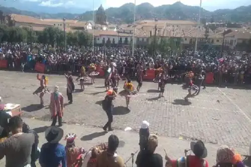 Con participación de grupos de danzas y delegaciones de provincias, Cusco celebra con una gran fiesta el Gran Remate de Carnavales este domingo 26 de febrero y espera que los turistas disfruten de este gran jolgorio. ANDINA/Percy Hurtado Santillán