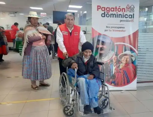 Midis resaltó el éxito de la jornada de pago para adultos mayores del programa Pensión 65 en Puno.