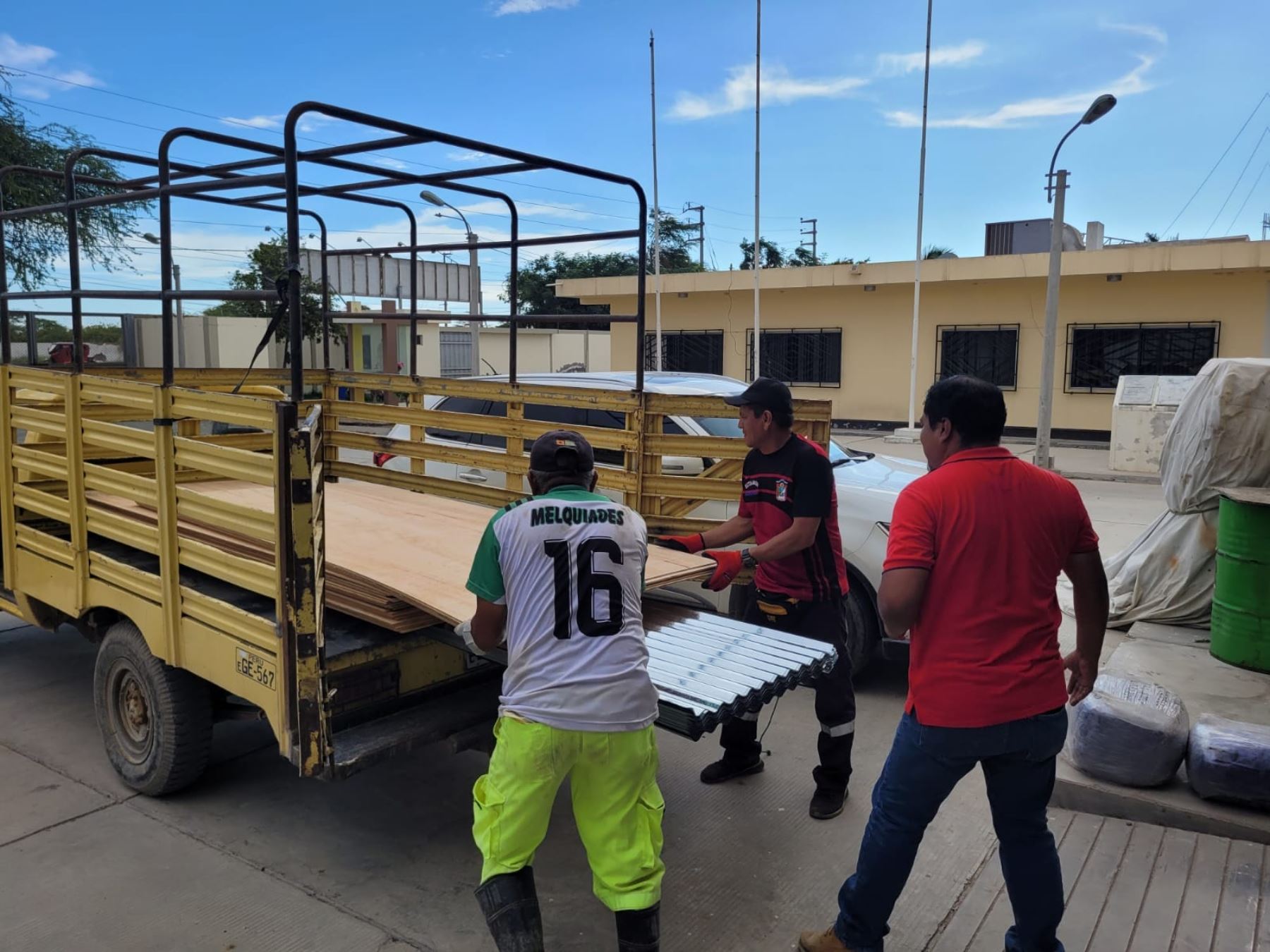 COER Lambayeque dispone la entrega de ayuda a damnificados y afectados por lluvias intensas. ANDINA/Difusión