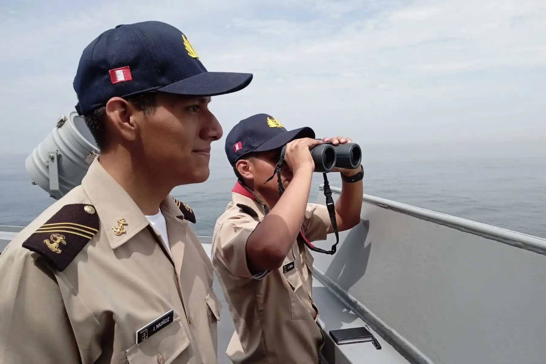 El viaje de instrucción, que contempló de manera simultánea, la ejecución de un entrenamiento operacional de las fuerzas navales, incluyó también, la recalada de unidades navales en los puertos de Paita, Salaverry, Chimbote y Pisco, donde los cadetes navales y alumnos, llevaron a cabo un nutrido programa de actividades protocolares, cívico-militares, culturales y limpieza de playas, orientadas a fortalecer la presencia naval en el litoral peruano y las relaciones con la población de las diferentes regiones
