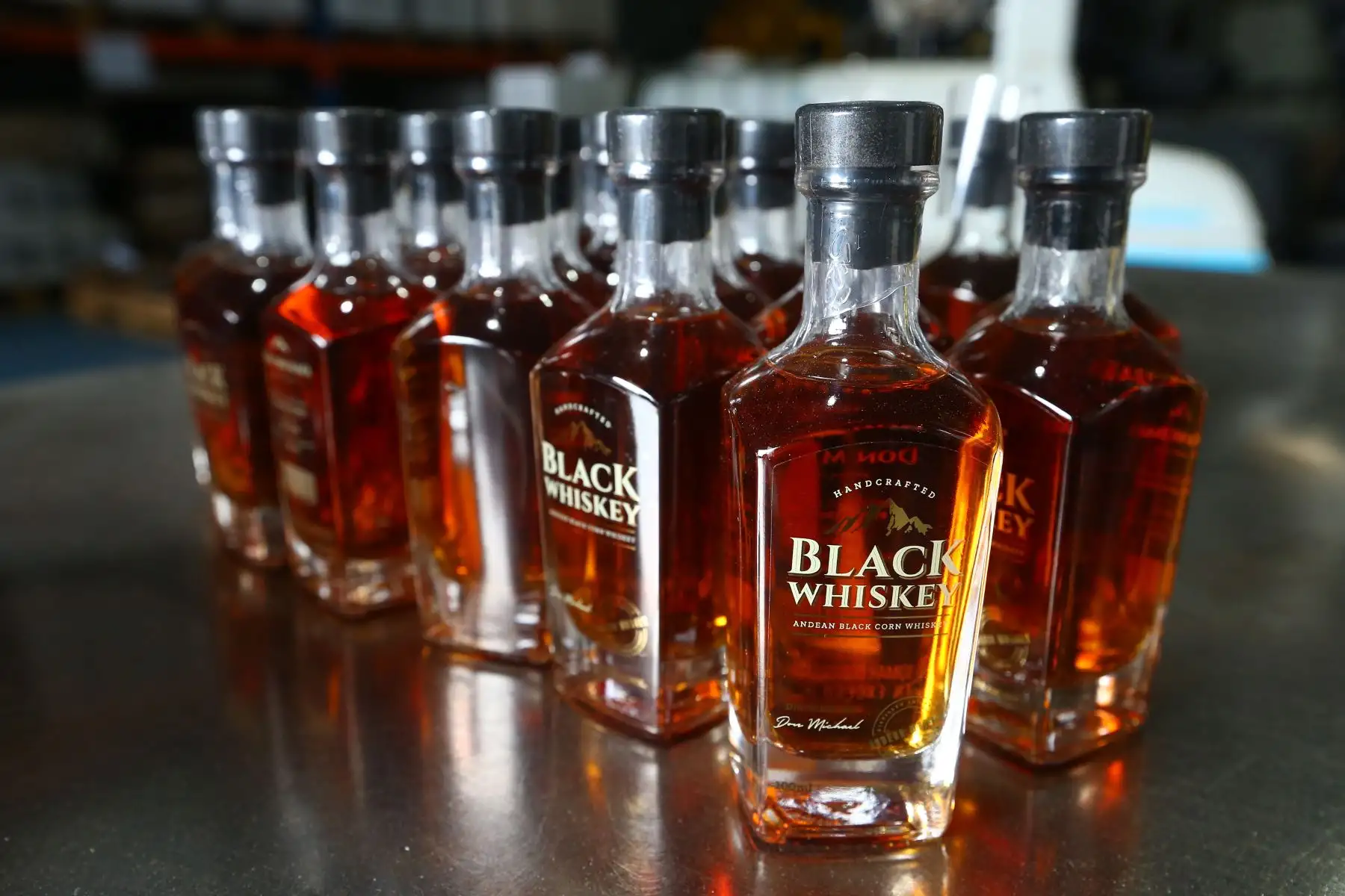 Entrevista a Michael Kuryla  y su esposa Daiana Milon . creadores del  whisky peruano “Don Michael”, elaborado a base a de rmaíz morado.
 Su producto más conocido como  ‘Black Whiskey’ fue reconocido como “El mejor del mundo” en el certamen The Worl Entrevista a Michael Kuryla  y su esposa Daiana Milon . creadores del  whisky peruano “Don Michael”, elaborado a base a de rmaíz morado.
 Su producto más conocido como  ‘Black Whiskey’ fue reconocido como “El mejor del mundo” en el certamen The Worl