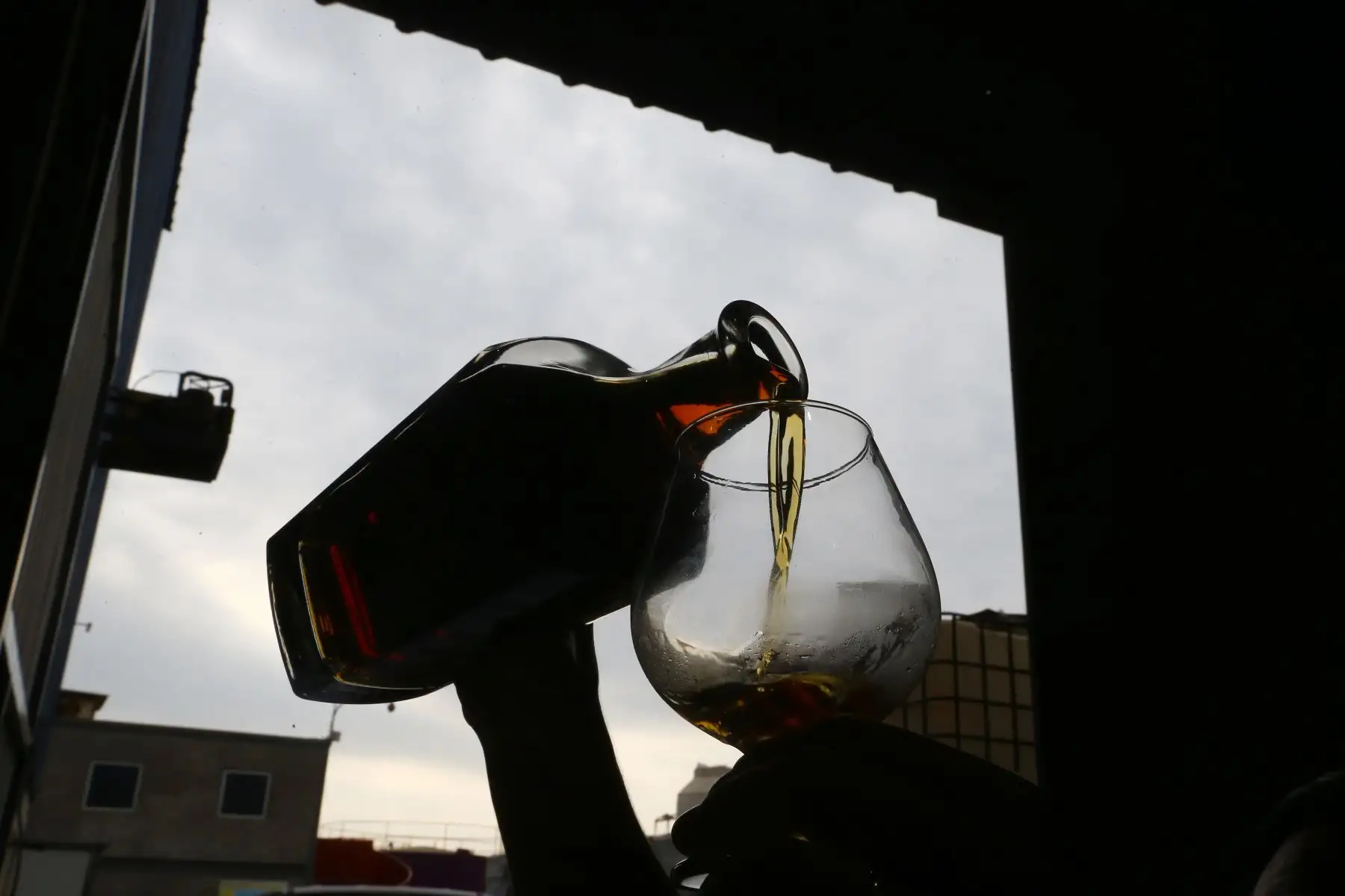 “Black Whiskey” es a base de maíz morado y fue galardonada como la mejor del mundo en la competencia anual New York World Spirits Competition 2022
Foto: ANDINA/Eddy Ramos “Black Whiskey” es a base de maíz morado y fue galardonada como la mejor del mundo en la competencia anual New York World Spirits Competition 2022
Foto: ANDINA/Eddy Ramos
