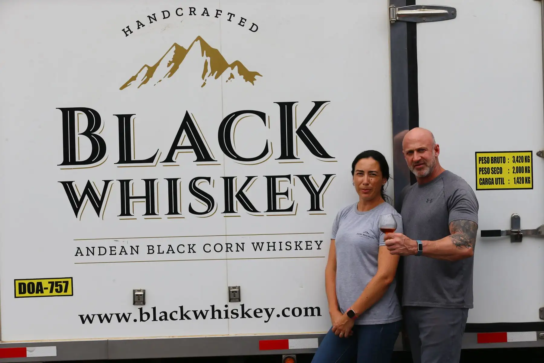 Entrevista a Michael Kuryla  y su esposa Daiana Milon . creadores del  whisky peruano “Don Michael”, elaborado a base a de rmaíz morado.
 Su producto más conocido como  ‘Black Whiskey’ fue reconocido como “El mejor del mundo” en el certamen The Worl Entrevista a Michael Kuryla  y su esposa Daiana Milon . creadores del  whisky peruano “Don Michael”, elaborado a base a de rmaíz morado.
 Su producto más conocido como  ‘Black Whiskey’ fue reconocido como “El mejor del mundo” en el certamen The Worl