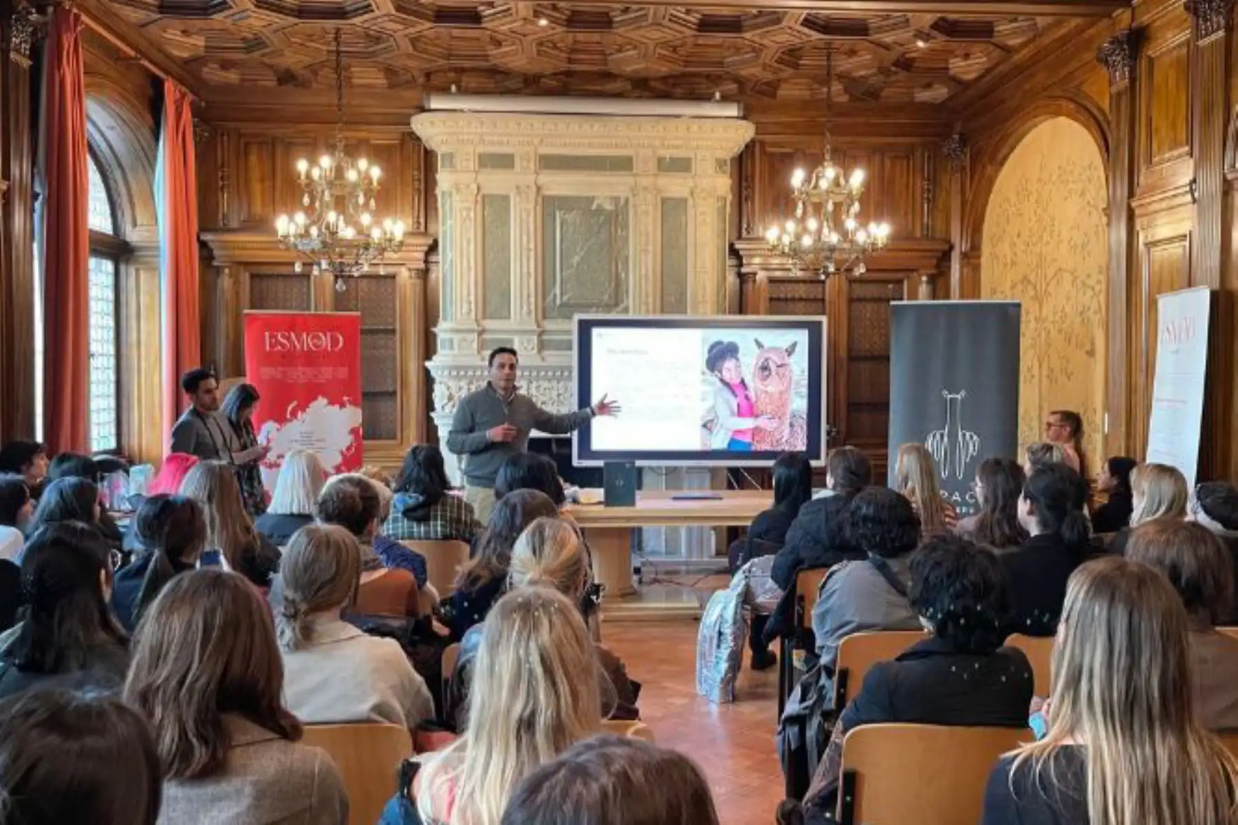 Incalpaca capacitó a más de 200 diseñadores de moda de reconocidas escuelas en Europa. Foto: Incalpaca