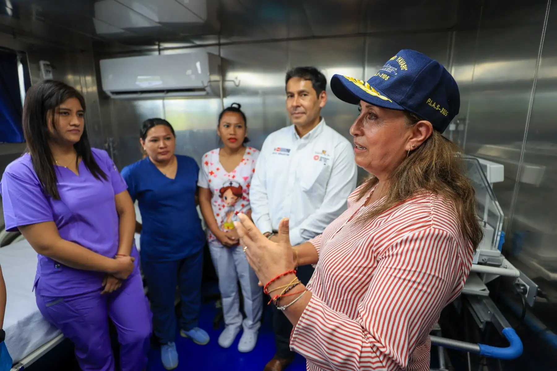 Desde Iquitos, la presidenta Dina Boluarte participó en ceremonia de zarpe de la primera etapa de la campaña de acción social de PIAS fluviales. Foto: ANDINA/ Prensa Presidencia