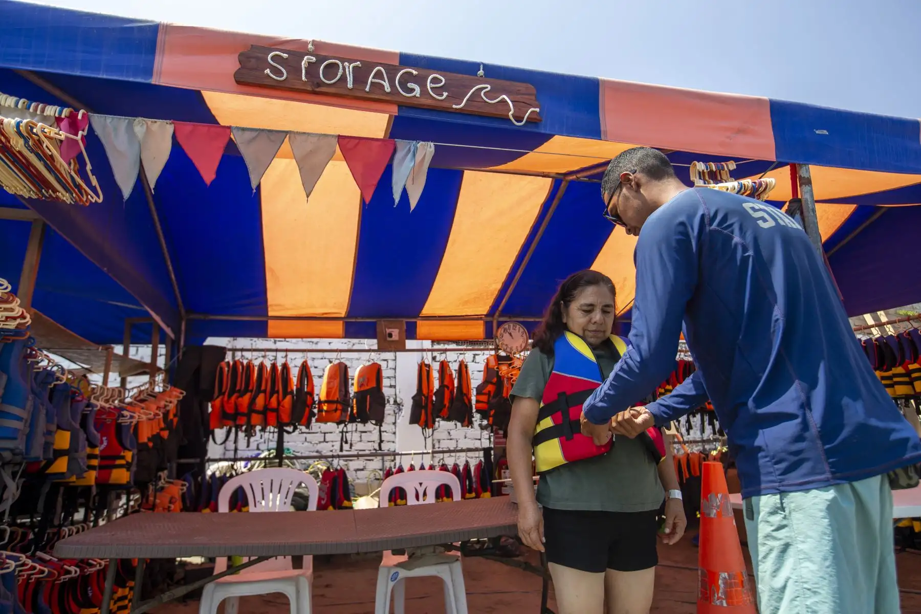 La seguridad es una prioridad para YakuPark -el parque acuático inflable más grande de Sudamérica, con sede en Paracas-. Foto: ANDINA/Tatiana Gamarra